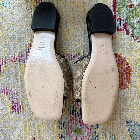 Gucci Women's Tan GG Logo Mules with Gold Accent - Picture 3 of 13